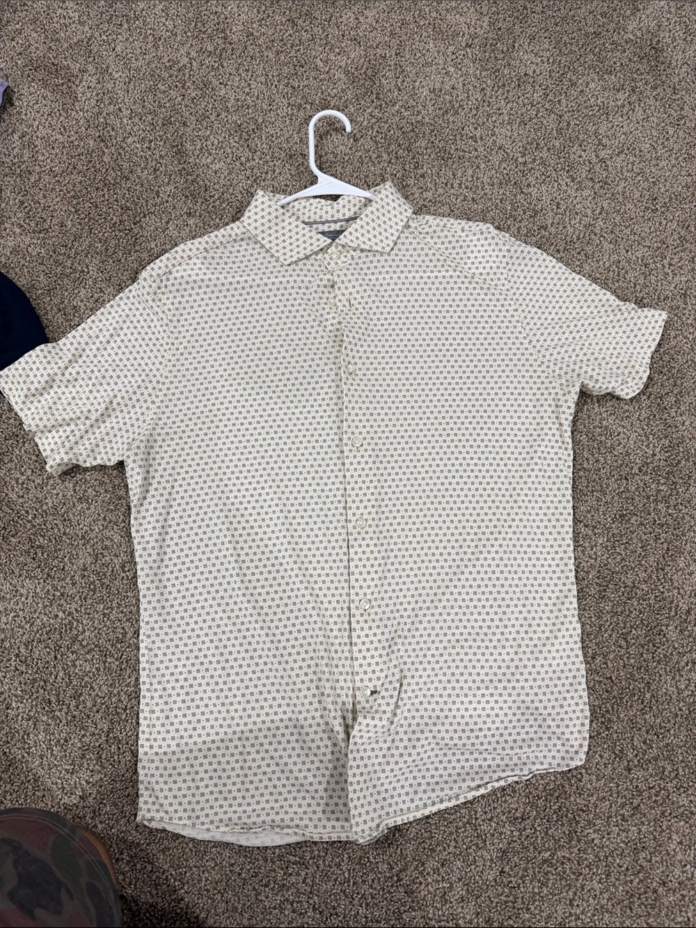 Daniel Cremieux Cream Short-Sleeve Button-Down with Micro Pattern